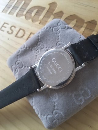 Orologio Gucci con cinturino nero
