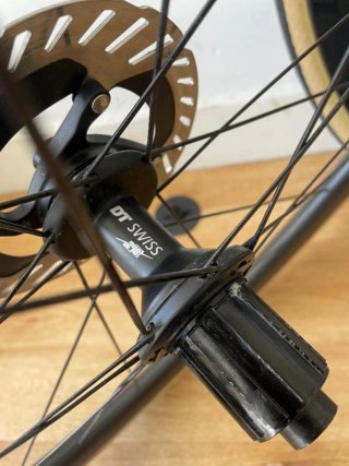 Ruedas DT Swiss ARC 1400 Carbono