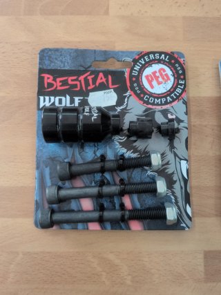Pegs Bestial Wolf patín universales