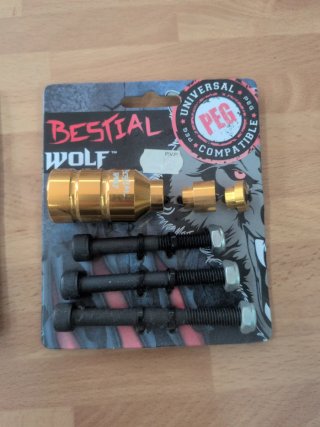 Pegs Bestial Wolf patín universales