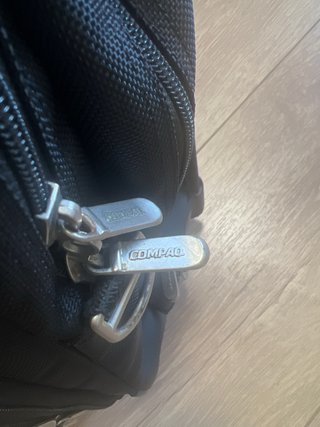 Maletín de viaje Compaq súper resistente