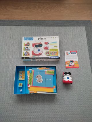 Robot Clementoni Doc Educativo con Voz