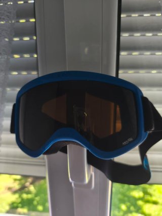 Guantes y Gafas de Nieve