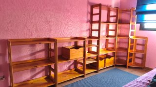 Estanterías de madera + 3 cajones de regalo