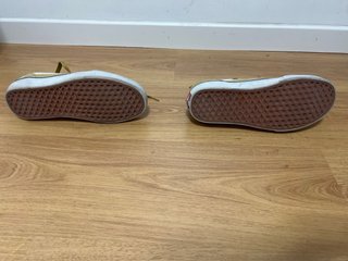 Vans Mostaza