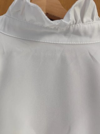 Blusa fluida cuello volante verano