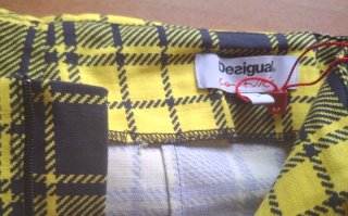 Pantalón Desigual cuadros amarillo y negro