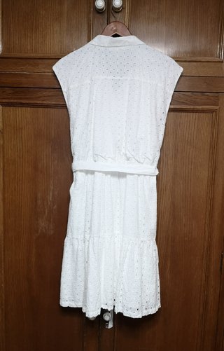 Vestido blanco con bordados Cortefiel XXL