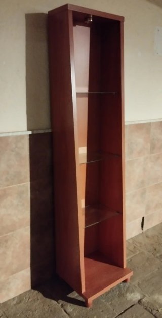 Vitrina alta 3 estantes cristal 191×45
