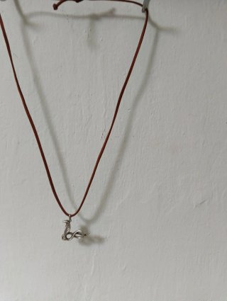 Collar Cobra Infinito Plata y Cuero