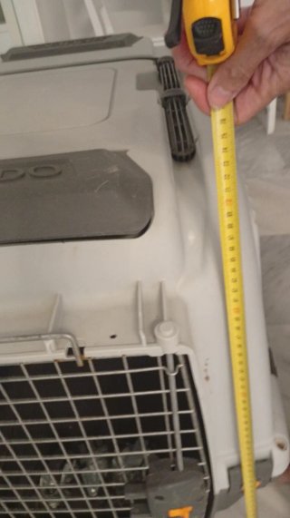 Transportín para perro gris y blanco