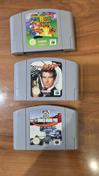 Nintendo 64 Rossa Trasparente + Mario + Giochi
