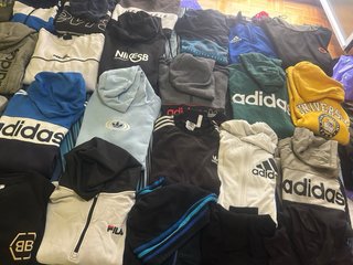 Lote Ropa Chico: Sudaderas, Camisetas
