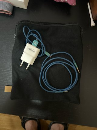 Auriculares inalámbricos CLAM negros/azul marino