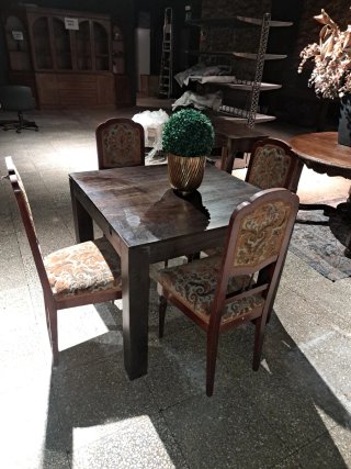 Mesa de comedor y 6 sillas