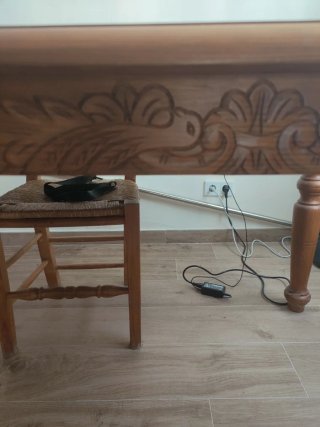 Mesa de comedor de madera maciza