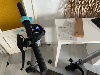 2 Patinetes Eléctricos Cecotec + Escritorio