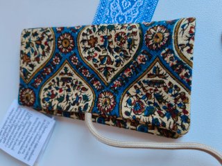 Funda o billetera ghalamkar persa de diseño