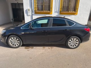 Opel Astra 2014
