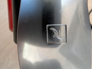 Cafetera Nespresso Roja. Se venden 2, para REPARAR