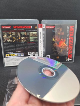 Metal Gear Solid 4 PS3 Guns of the Patriots