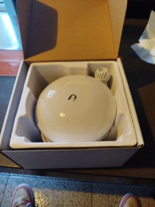 Ubiquiti NanoBeam M5 airMAX CPE