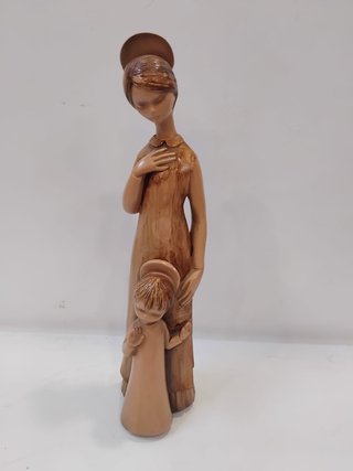 Figura Virgen y Niño Talla Madera