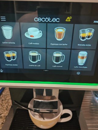 Cafetera cecotec cremmaet coffice pantalla táctil
