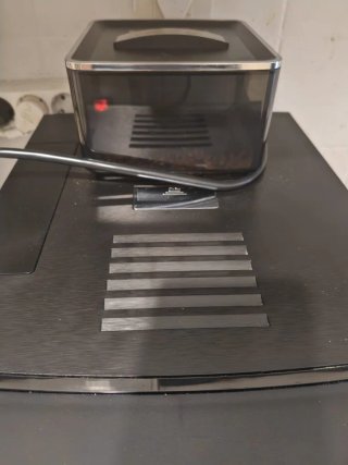 Cafetera cecotec cremmaet coffice pantalla táctil