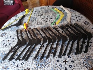 30 = "TACAPANI" Attaccapanni Omini Grucce