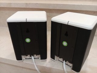 Altavoces Teufel Negros y Blancos