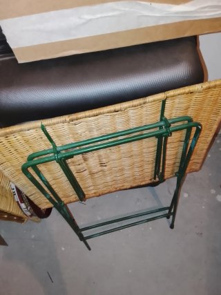 Mesa de mimbre