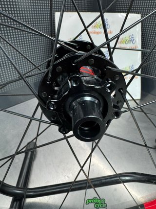 Rueda trasera 29” disco 12x142