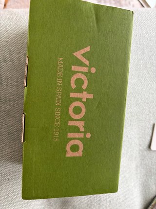 Sapatilhas Victoria novas em caixa