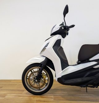 PIAGGIO Beverly  300 HPE (2021-2024) 2025