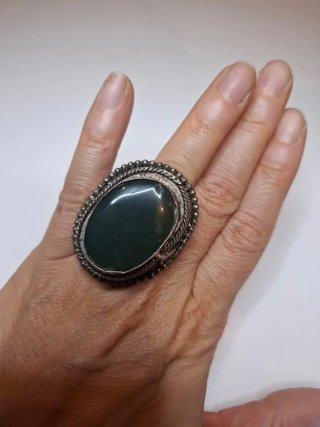Anillo Vintage Étnico con Compartimento