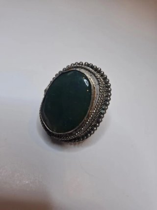 Anillo Vintage Étnico con Compartimento