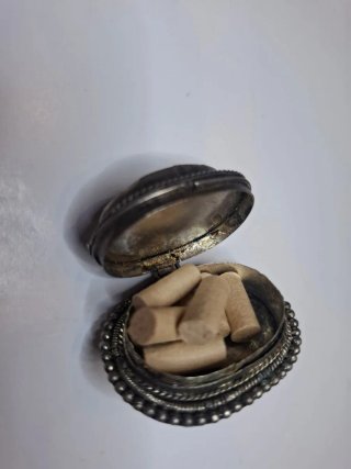 Anillo Vintage Étnico con Compartimento