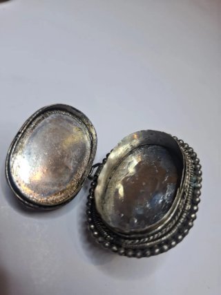 Anillo Vintage Étnico con Compartimento