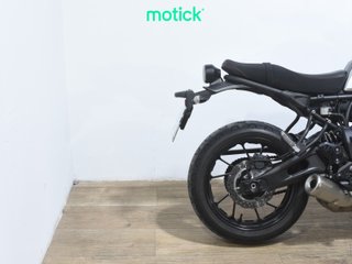 YAMAHA XSR 700 (A2)