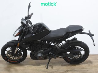 KTM DUKE 390