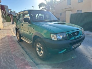 Nissan Terrano II 2000