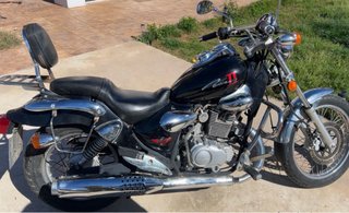 Kymco Cruiser Moto Manual Negra