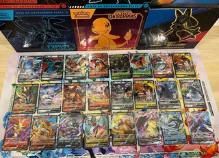 Ball con cartas pokemon