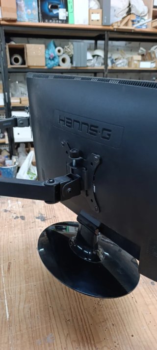 Supporto doppio per monitor