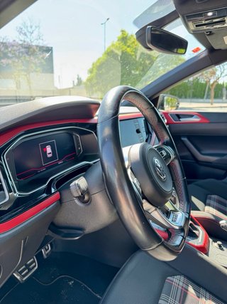 Volkswagen Polo GTI 2.0 TSI DSG