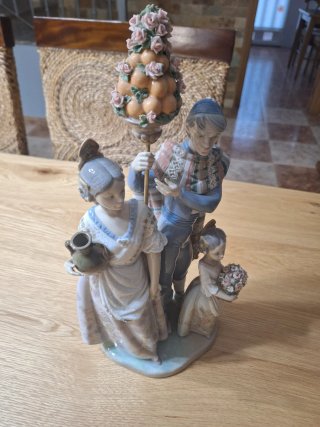 Figura Lladro Pareja Frutero Flores