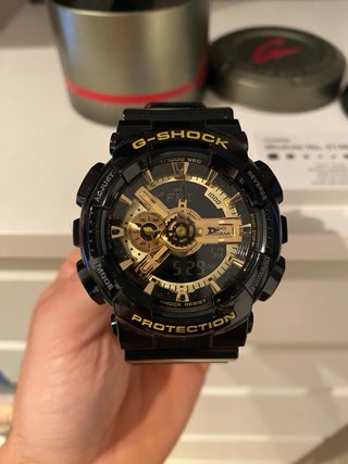 Reloj Casio G-Shock GA-110 Negro/Dorado Nuevo