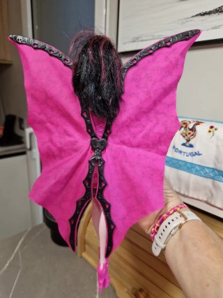 Monster High Draculaura con alas