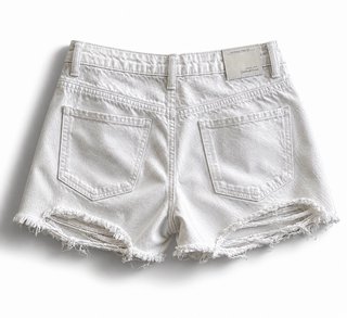 Shorts vaqueros blancos rotos